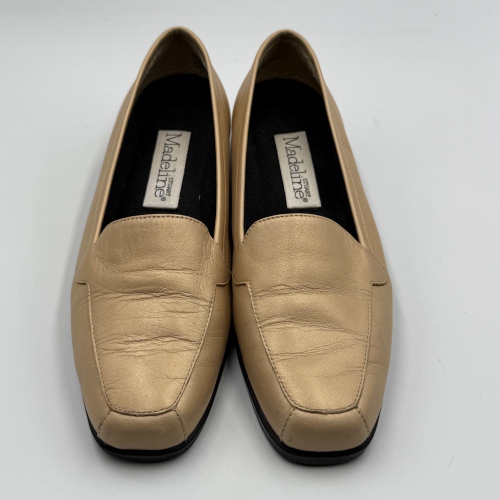 Vtg Madeline Stuart Whistle Beige Leather Loafers Women's 8M Square toe Shoes‎